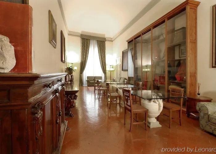 Palazzo Magnani Feroni, - Residenza D'epoca 3*