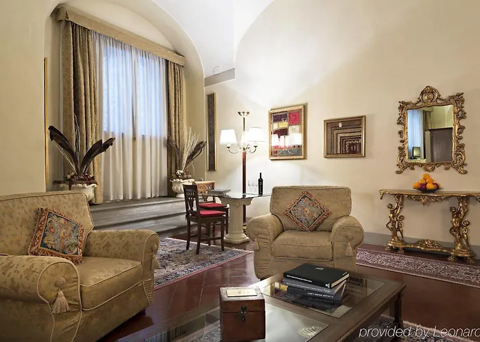 Palazzo Magnani Feroni, - Residenza D'epoca 3*