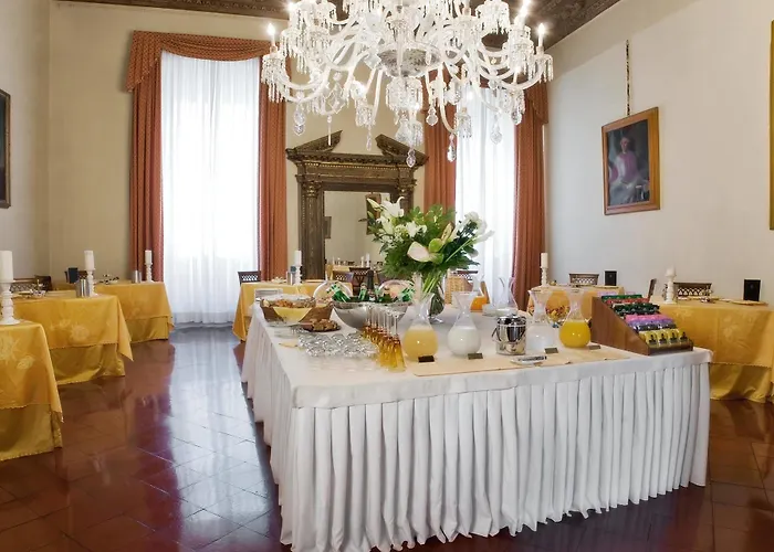 Palazzo Magnani Feroni, - Residenza D'epoca 호텔 3*
